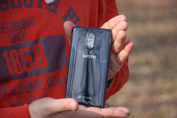 Обзор Geotel Note - 5,5 дюймовый смартфон с TruView HD экраном за 90 долларов!