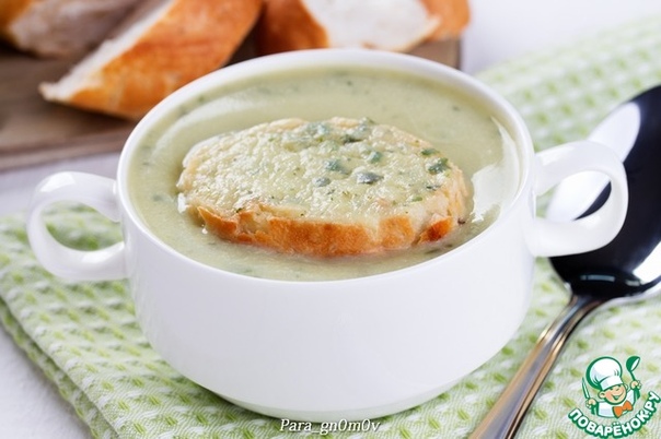 Суп-пюре из кабачков с базиликом