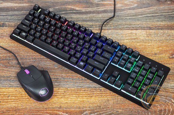 Cooler Master MS120 - это сдержанный внешний вид, компактные габариты, высокое качество исполнения и хороший набор функциональных возможностей. Подробнее об этом комбо узнаете из обзора на GECID.com 
