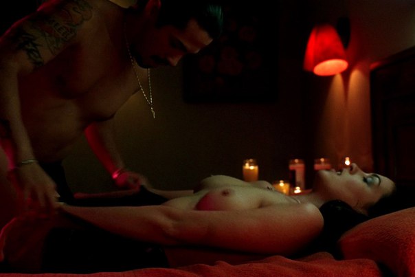 Энн Хэтэуэй Голая - Anne Hathaway Nude