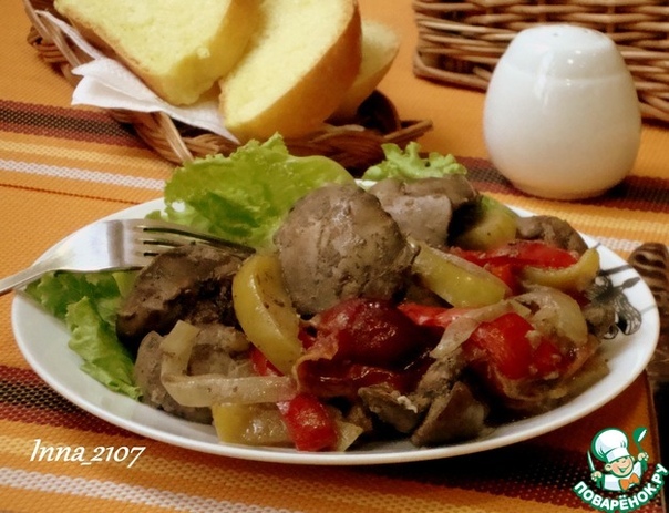 Куриная печень с яблоками