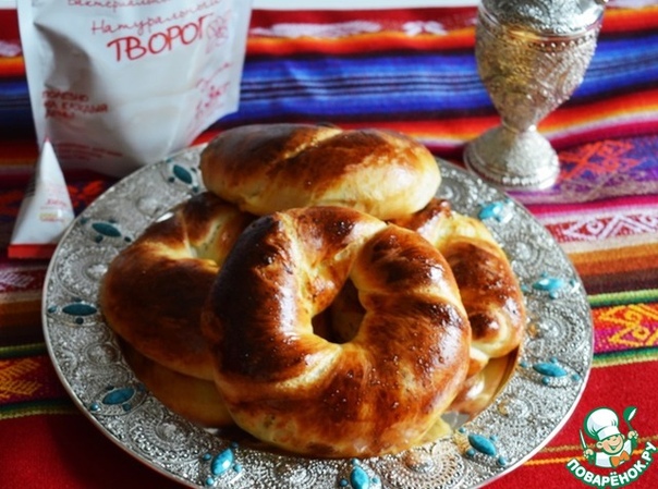 Булочки-ачма с творогом и зеленью