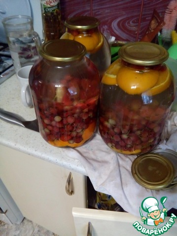 Компот из крыжовника с апельсинами