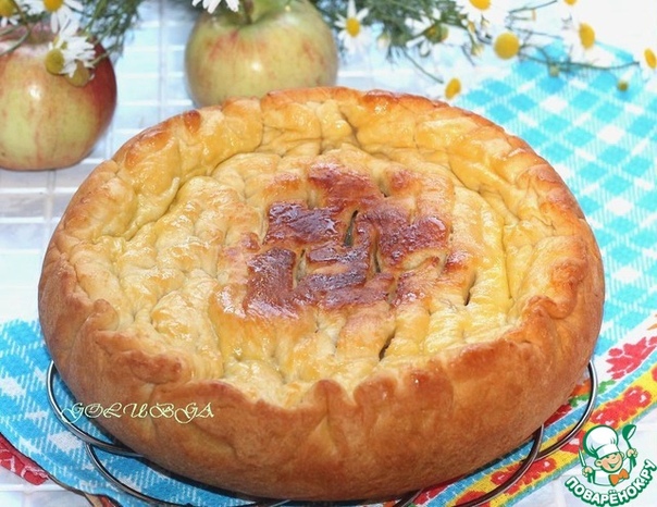 Пирог с картофелем и грибами в мультиварке