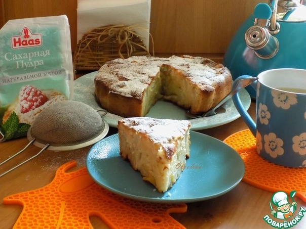 Грушево-яблочный заливной пирог