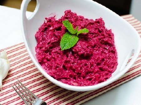Салат для похудения с тунцом и свеклой 