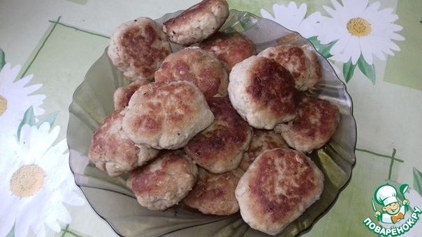 Рыбные котлеты из карасей 
