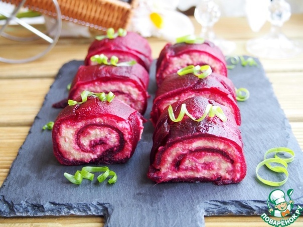 Свекольные рулетики с форшмаком