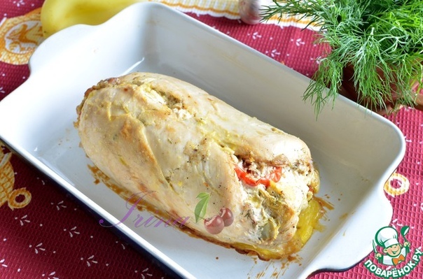 Куриный рулет с сыром и томатами