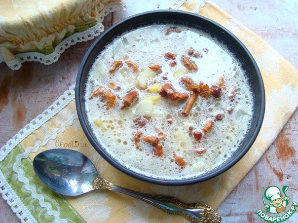 Суп с лисичками