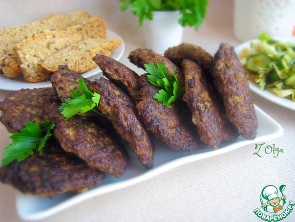 Печеночные котлеты с кабачком и петрушкой