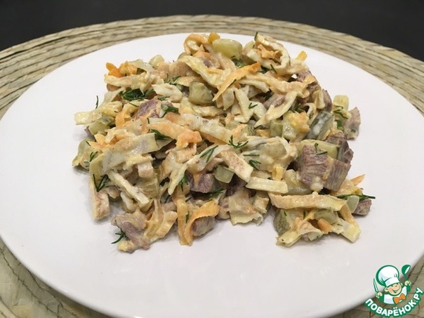 Салат с говядиной и яичными блинчиками
