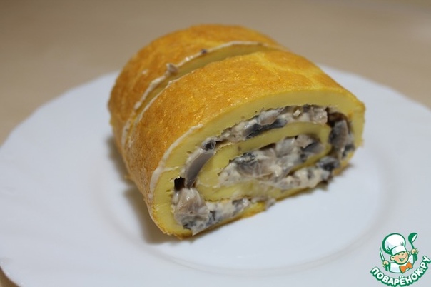 Яичный рулет с грибами