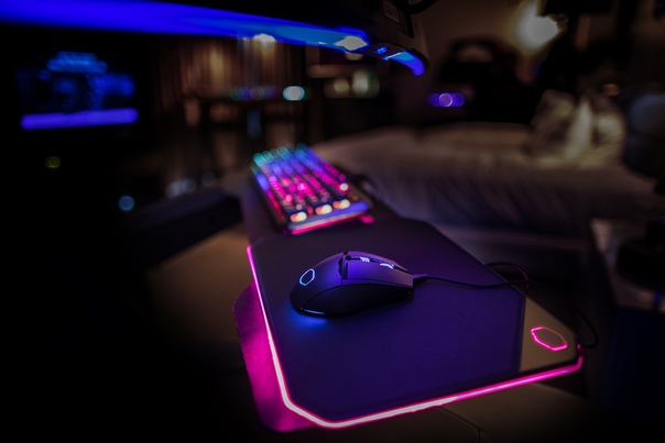 А в магазине 4frag в продаже появилась вся линейка игровых поверхностей Cooler Master Спешите: 