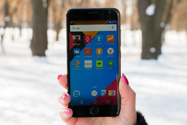 Обзор смартфона Prestigio Grace R7: с «яблочным» привкусом!