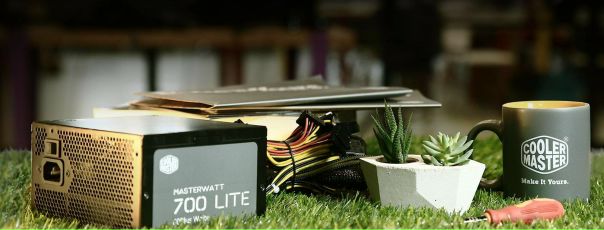 Представляем линейку блоков питания MasterWatt Lite 230V. Блоки питания оснащены комбинированной схемой управления широтно-импульсной модуляцией (PWM) с функцией активной коррекции коэффициента мощности (APFC) и соответствуют новым техническим требованиям ЕС по энергосбережению (ErP 2013). В линейку Cooler Master MasterWatt Lite 230V входят пять моделей с мощностью 400, 500, 600 и 700 Вт.