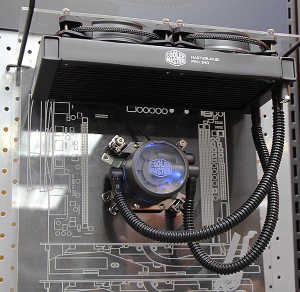 Вы уже пробовали одну из лучших СВО на сегодняшний день Cooler Master MasterLiquid Pro 240 - система жидкостного охлаждения высокой эффективности. Эта система не требует дополнительных расходов и обслуживания при длительной эксплуатации. Подсветка на крышке помпы, антивибрационные накладки, хорошая комплектация. 