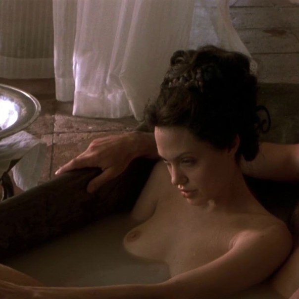 Анджелина Джоли Голая - Angelina Jolie Nude