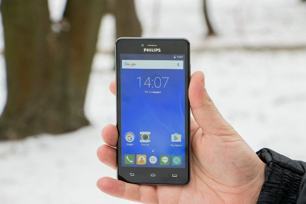 Обзор смартфона Philips S326: хороший бюджетник с ИК-портом!