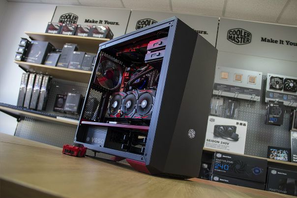 MasterCase Maker 5t - корпус, созданный для пользователей, собирающих высокопроизводительные игровые системы. 