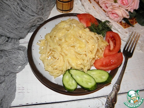 Макароны с яйцом и сыром