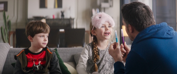 Фестиваль французского кино продолжается прекрасной комедией «Зубы, писать и в постель»!