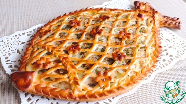 Домашний пирог с салакой и картофелем