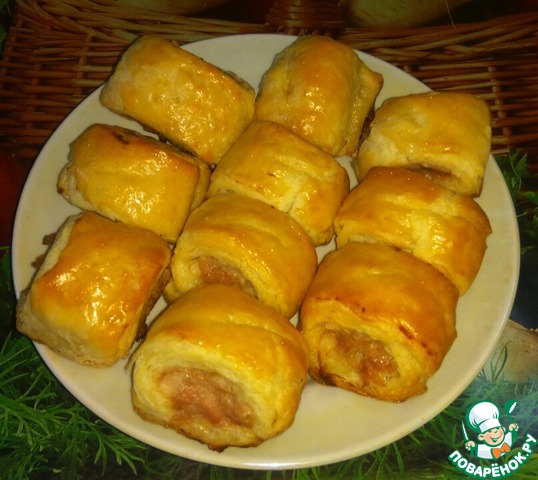 Слойки с мясной начинкой