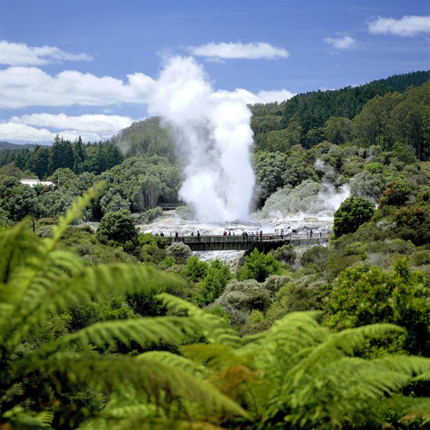 8 знаменитых гейзеров 8 знаменитых гейзеров