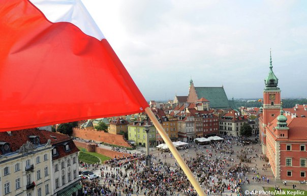 Евросоюз шантажирует Варшаву в вопросе приема беженцев, заявил МИД Польши: 
