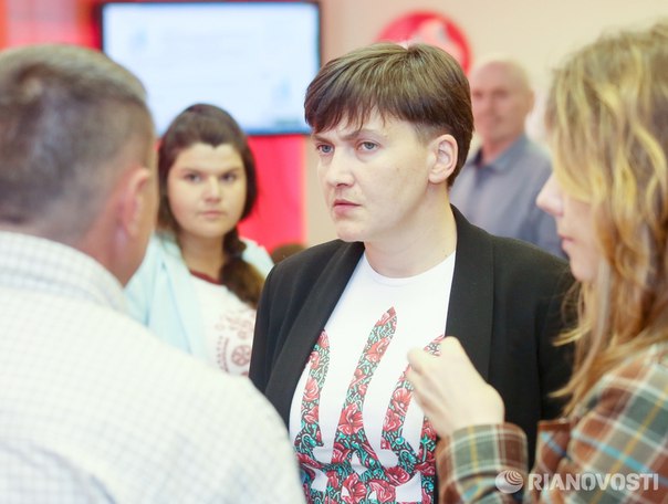 С Путиным считаются, а украинские политики ведут себя как нищие, заявила Савченко: 