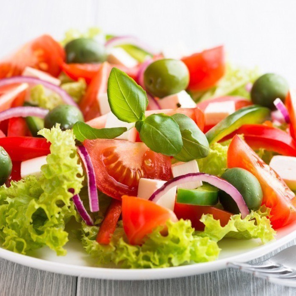 Быстро и вкусно. 6 самых полезных и простых салатов 