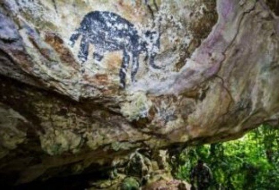 На одной из гор Краби обнаружены доисторические наскальные рисунки.