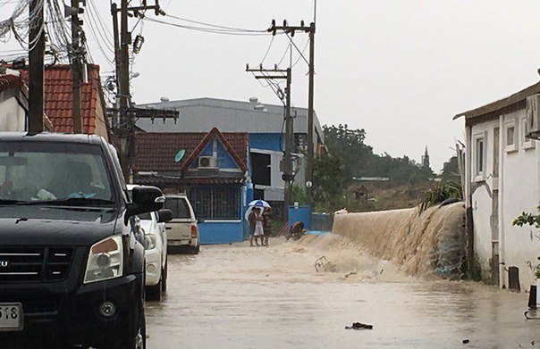 Власти Паттайи не считают себя виноватыми в наводнениях.