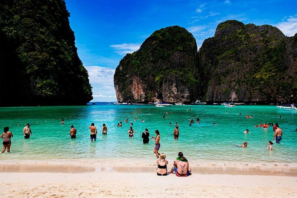 Майя Бэй на Пхи Пхи занимает 11-е место в списке самых красивых пляжей Земли.