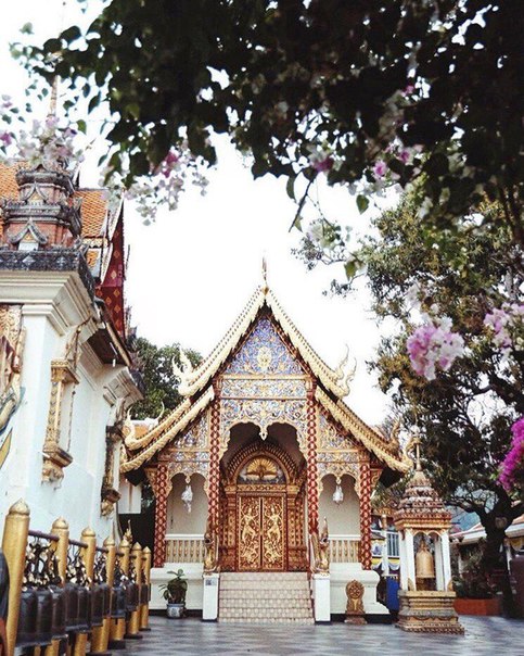 Wat Phrathat Doi Suthep — буддийский храм в провинции Чианг Май