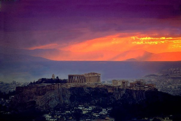 Красочный закат над Акрополем, Афины, Греция