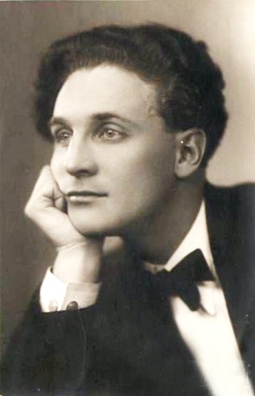 21 ноября 1909 года родился актер МИХАИЛ САДОВСКИЙ.