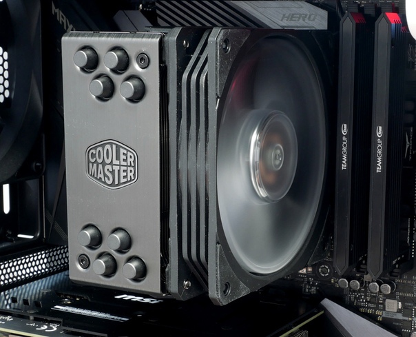 Cooler Master Hyper 212 RGB Black Edition понравится сборщикам и энтузиастам, собирающие красивые игровые машины и требующие эстетики в ПК с высокой производительностью.Подробный обзор: 