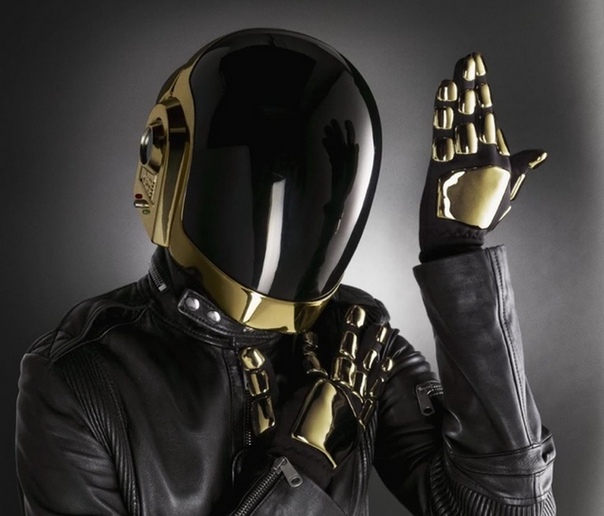 45 лет исполняется 1/2 Daft Punk — Гий-Мануэлю де Омем-Кристо.