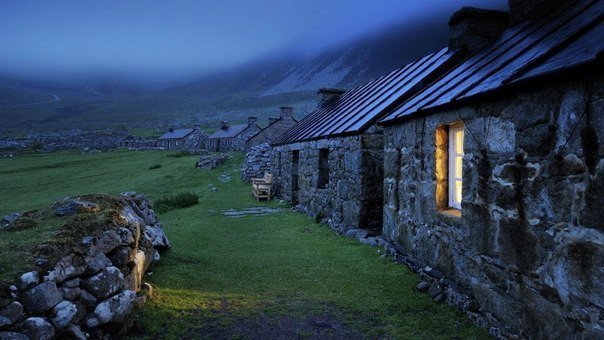Ночь в небольшой деревне, Шотландия, Великобритания