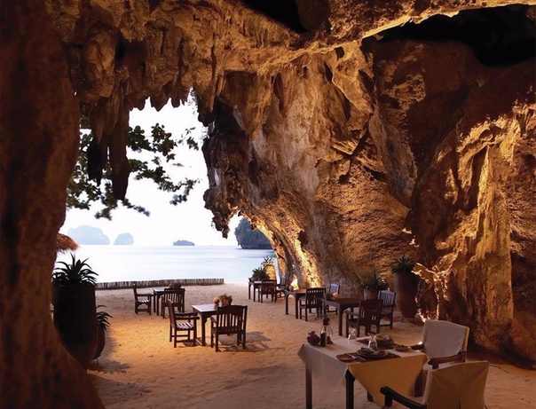 Ресторан в пещере, Таиланд